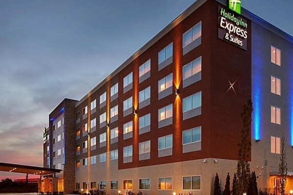 Content image Image file Holiday-Inn-Liberty-Way-Exterior-c9d2e5965056a36_c9d2e67b-5056-a36a-0956276f7e3f4c60.jpg