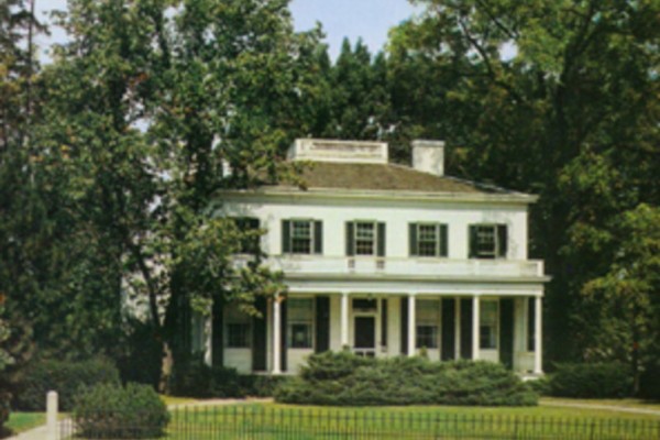 Image file LewisPlace_299x2250_fb375e26-5056-a36a-09822ca9998df407.jpg