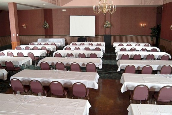 Image file Receptions-Fairfield_fb38926c-5056-a36a-09d78912366f1fc8.jpg