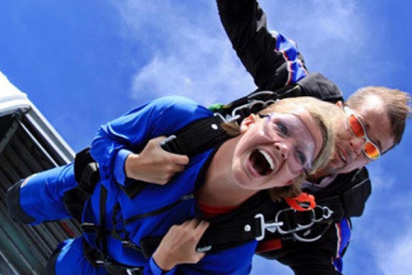 Image file Sky-Diving-Jump_fabe594e-5056-a36a-0925d6e61e18fc90.jpg