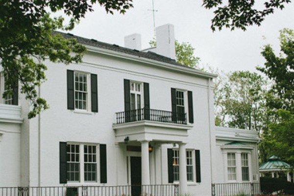 Content image Image file Walden-Ponds-Clubhouse_fac90697-5056-a36a-09b05874327a86eb.jpg