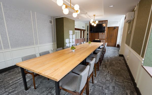 Image file COhatch-Customers-Lounge_255DD8F9-F5C3-FD95-B77C4CB2D747EBE5-255dd7dde7f7c6c_255dde9e-9100-76c5-5a05652b3110aba8.jpg