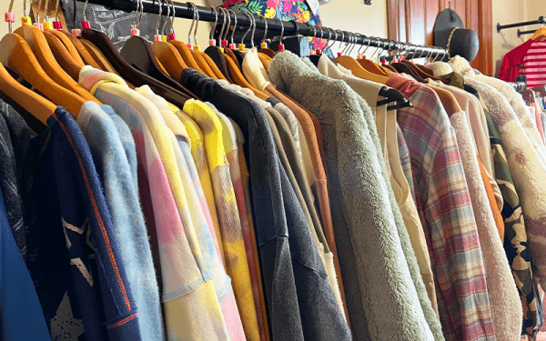 Image file Clothing-Rack_977F27BF-C2EE-1452-197534F14BB47EAD-977f258d9a0dff8_977f2ea4-cc56-7670-cb079260de6cfc72.png