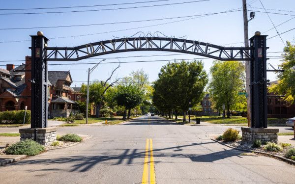 Image file DaytonLaneHistoricDistrict_E628E9C8-C0DD-1DF2-24B70868E480D8FA-e628e860c43552a_e628f0e9-b9dc-b090-a4cd2bc1314b8862.jpg