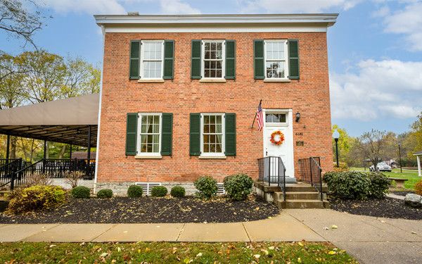 Image file elishafarmmansionfairfield_0DFFA604-DB86-0AA1-FC438D0439752C67-0dffa4c9015d635_0dffacaf-ae9e-59e5-5b5429c009dcf80b.jpg