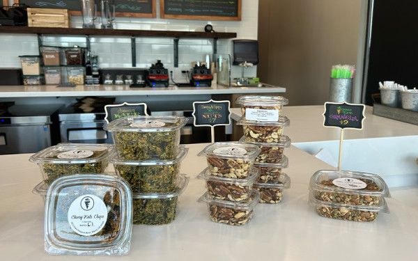 Image file greenfarmjuicerysnacks_3F525B37-D81B-CED5-7C6FC89C67A538A4-3f525a5eda430a8_3f526260-d085-4719-46cf6158dee5484b.jpg