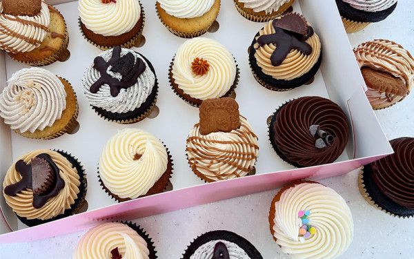 Image file luluscupcakes_44C65D93-B25D-8B08-4A61321623CA886F-44c65ac5e358265_44c66433-e232-c64e-c2a0b18b00e209b2.jpg