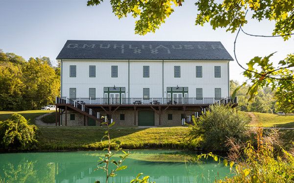 Image file muhlhauserbarnexterior_1613AF3C-A3C6-774E-8422B9BF450666D2-1613ad2e9eda0ed_1613b90d-f0c7-7fcc-229646b02f142dba.jpg