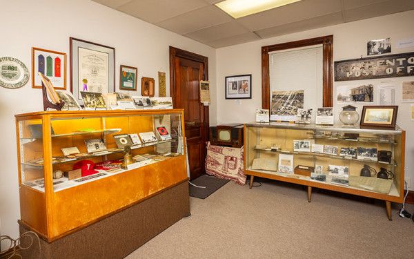 Image file trentonohiomuseum_17BDF2A1-9C44-D713-4E6ED518F9555761-17bdf0d191adfab_17bdfada-a194-5b46-f2dbed9b7a0ebc5b.jpg