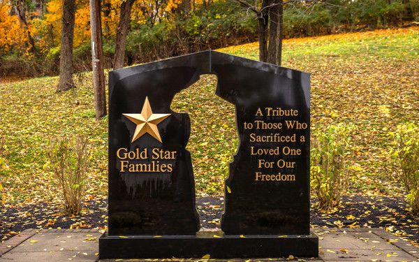 Image file veteransfairfield_18987D0C-D724-64E5-3067A75F95851AA9-18987bf1b05512b_18988385-0c06-ea49-6e7fbe8c02141874.jpg