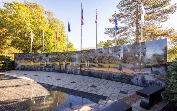 Image file veteransmiddletown_18568775-D97F-CA8C-CEF787392496B421-1856864ef203594_18568efa-ee2b-1391-24637bd935dfa2ba.jpg