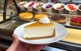 Image file janettescheesecakeswestchester_42C05DB1-D9F3-41ED-5C94F6653296AFEB-42c0590498b017a_42c068b6-c996-b687-2dd7fc72ecce8095.jpg