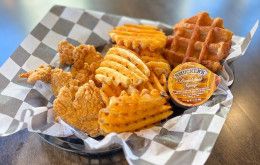 Image file oxvegaschicken_47762874-935D-61D3-0472529427C4DD8A-477627699100609_47762f9f-b2f2-1b2c-c5380e7752460dc3.jpg