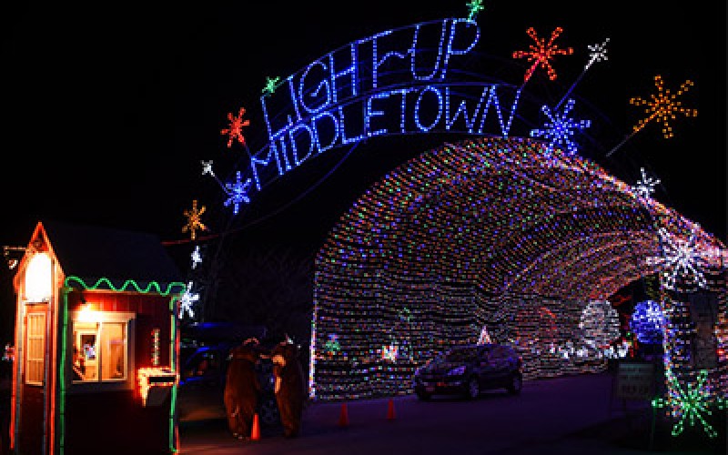 Light Up Middletown Entrance