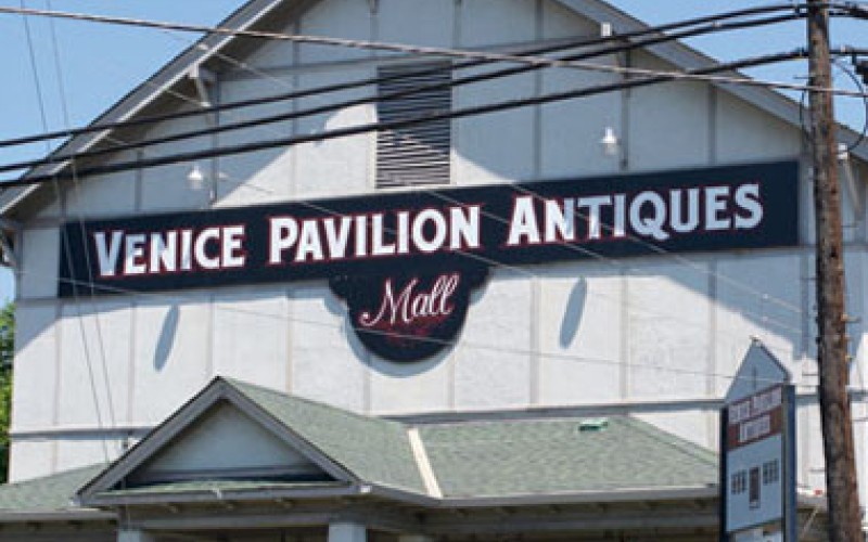 Image file Venice-Pavillion-Antiques1-2eb755855056a36_2eb75723-5056-a36a-095c9b6bc5cee4c7.jpg